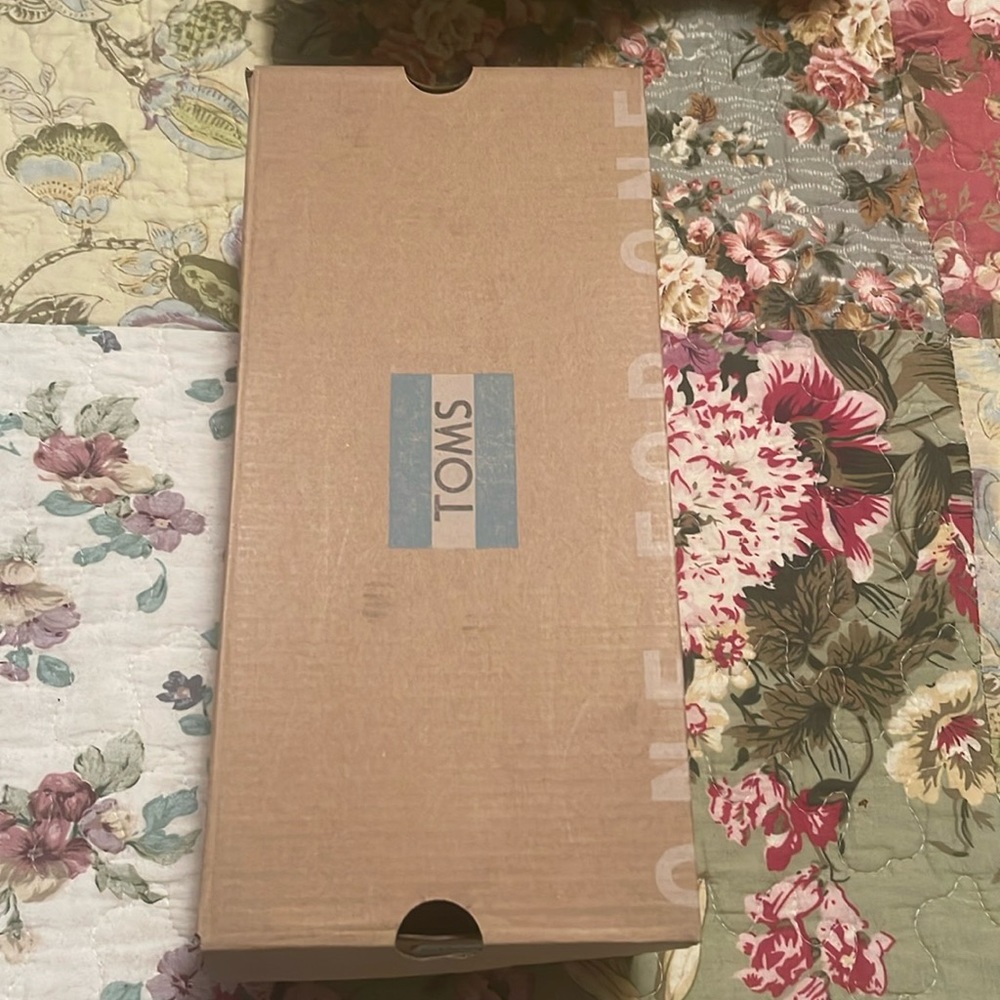 Brand new, Toms!! super cute color. Rustic shimmer.